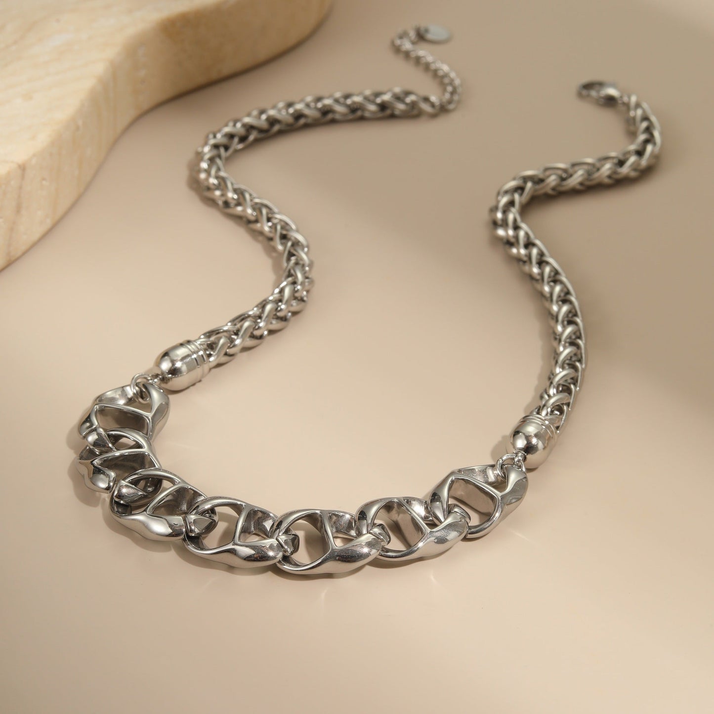 Scarlett Necklace